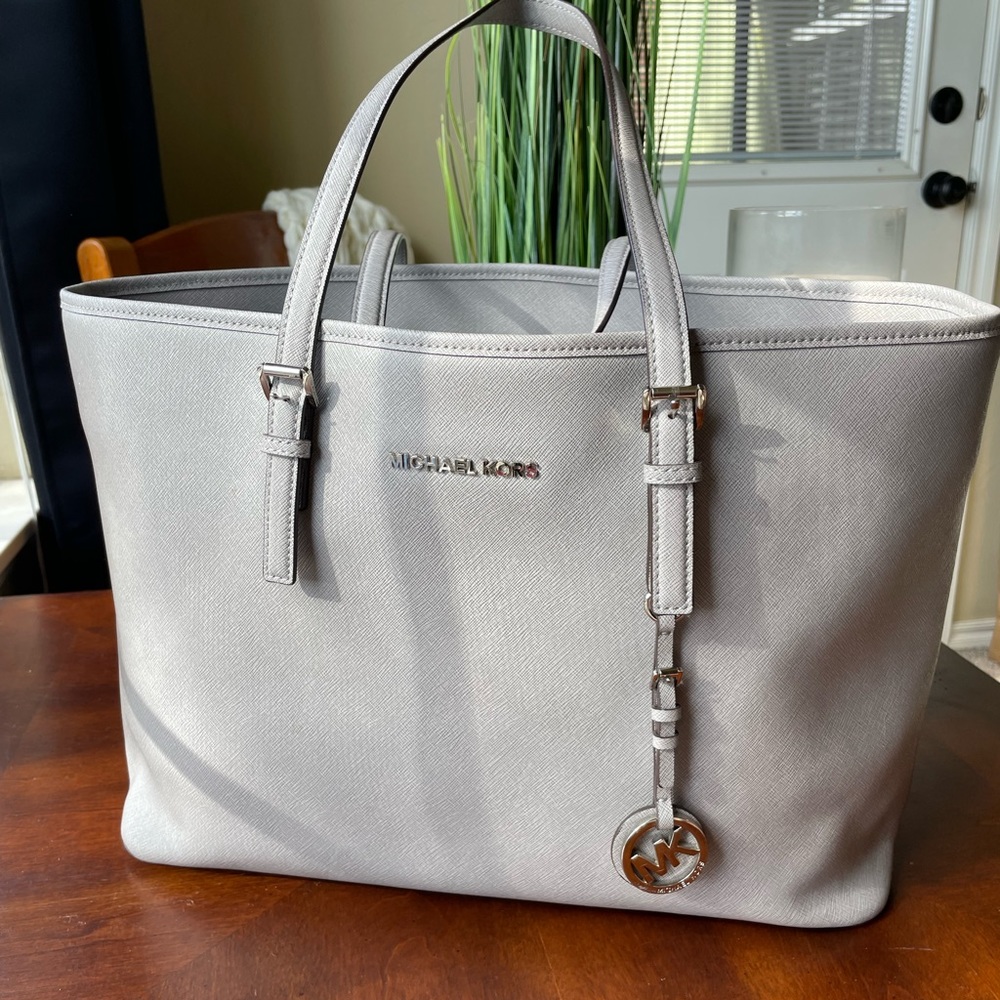 Michael Kors Jet Set Travel Tote